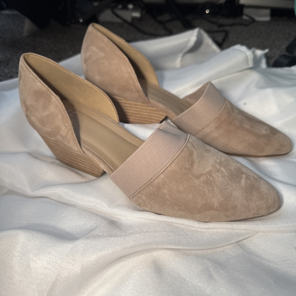Eileen Fisher Hilly Pump Shoes Women's 9 Beige Nude Suede D'orsay Chunky Heel